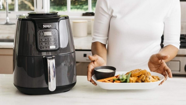 VOCÊ ACHA QUE PREPARAR SEUS ALIMENTOS NA AIR FRYER É MAIS SAUDÁVEL?