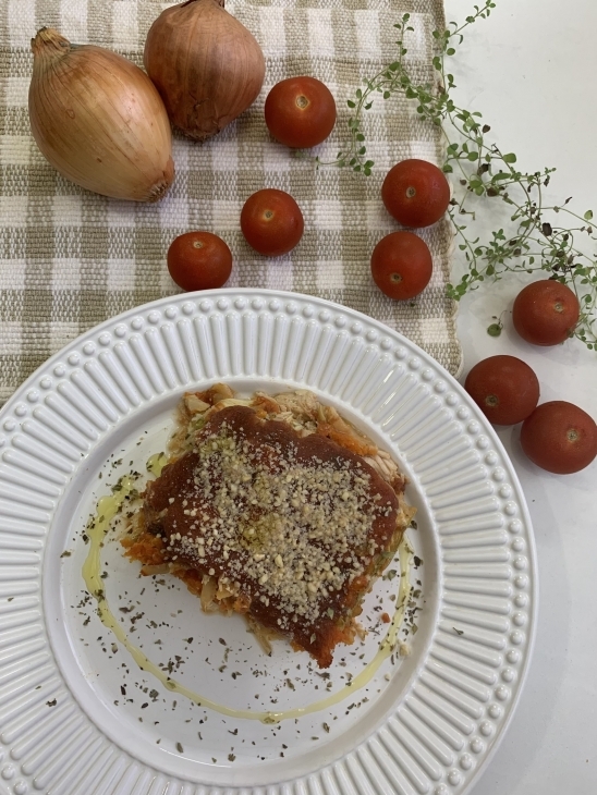 LASANHA DE FRANGO COM ABOBRINHA - SEM GLÚTEN 